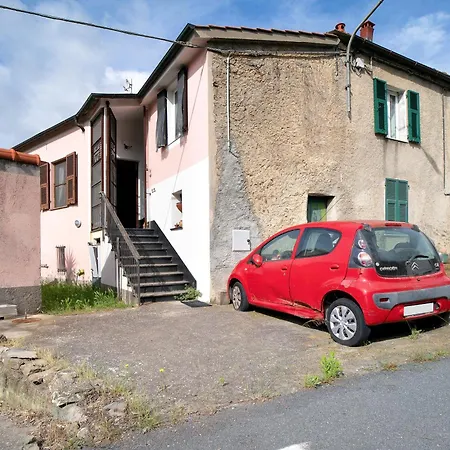 Casa Degli Artisti * Arnasco